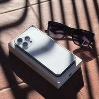 AFFAR€ – iPhone 14 Pro Max 128GB + Ray-Ban