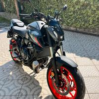 Yamaha MT-07 Storm Fluo