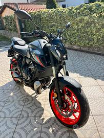 Yamaha MT-07 Storm Fluo
