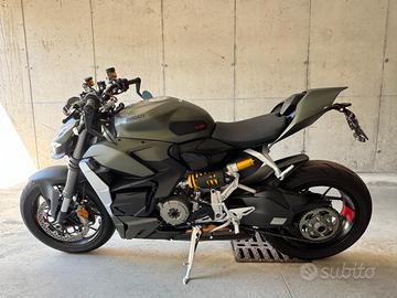 Ducati Streetfighter V2