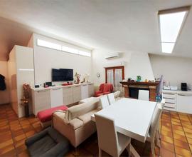 MEZZANA - AMPIO 2 LIVELLI CON TERRAZZO ABITABILE