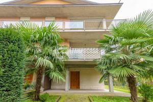 Porzione di Bifamiliare di ampie metrature su due