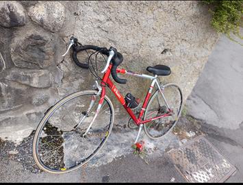 bici da corsa  bitwin 