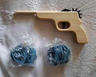 Pistola semiautomatica ad elastici in legno