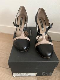 Scarpa con tacco e t-bar