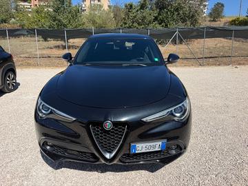 Alfa Romeo Stelvio 2.2 Turbodiesel 190 CV AT8 Q4 B