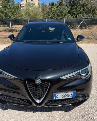 Alfa Romeo Stelvio 2.2 Turbodiesel 190 CV AT8 Q4 B