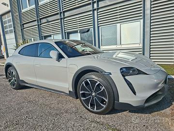 PORSCHE TAYCAN 4 CROSS TURISMO