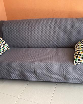 Divano tre posti grigio IKEA