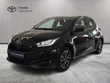 Toyota Yaris Hybrid Trend MY22