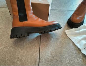 Stivali in vera pelle Zara