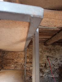 scaffale in ferro