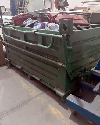 Cassone metallico per magazzino o rottami