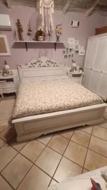Letto matrimoniale shabby