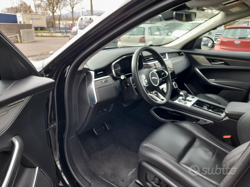 Jaguar F-Pace (X761)