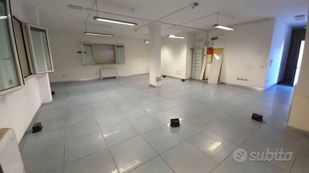 Immobile di 245 m² con più di 5 locali a Rimini