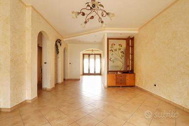 5 LOCALI A MONTESILVANO