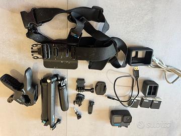 GO PRO 12 Black super accessoriata