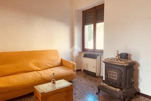 CASA SEMINDIPENDENTE A VALLANZENGO