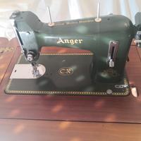 Macchina da cucire d'epoca Anger