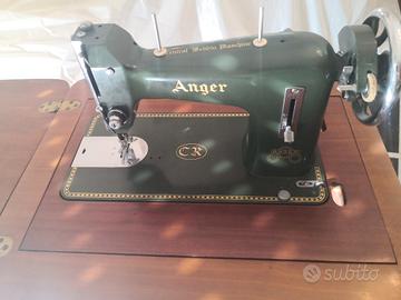 Macchina da cucire d'epoca Anger