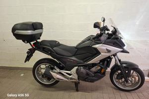 Moto TAGLIANDATA HONDA- TRASMISSIONE NUOVA-