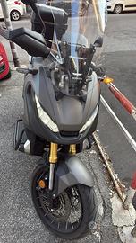 Xadv 750