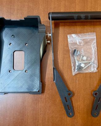 Staffa supporto gps , tablet , telefono Kove 800