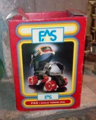 PATTINI A ROTELLE E SKATEBOARD VINTAGE ANNI ‘80