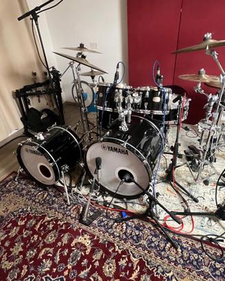 Batteria Yamaha Hibrid e piatti Sabian HHX