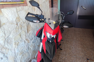 Ducati Hyperstrada 821