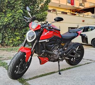 Ducati Monster 937+ 