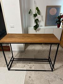 Tavolo Bar - Legno con gambe in metallo robuste