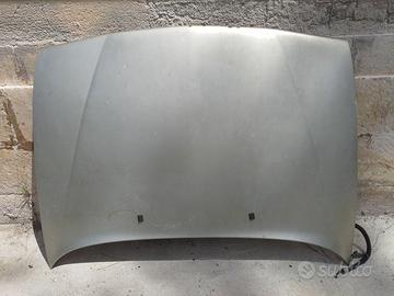 Lancia Delta HPE 2.0 16V del 1995_cofano anteriore