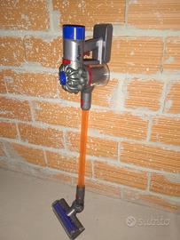 Aspirapolvere Dyson giocattolo per bambini