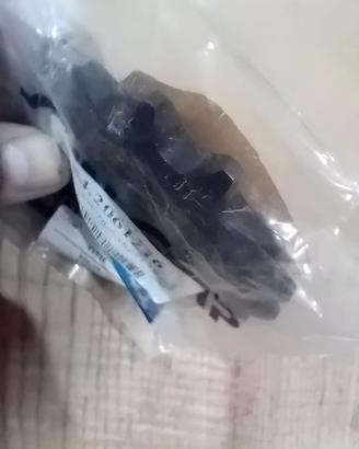Pignone moto 16 denti passo 525