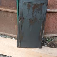 sportello in ferro