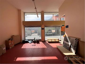 AMPIO NEGOZIO IN CENTRO A VILLADOSSOLA