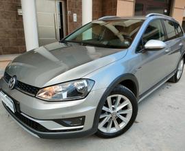 VW Golf Variant Alltrack 1.6 TDI 110cv 4-MOTION