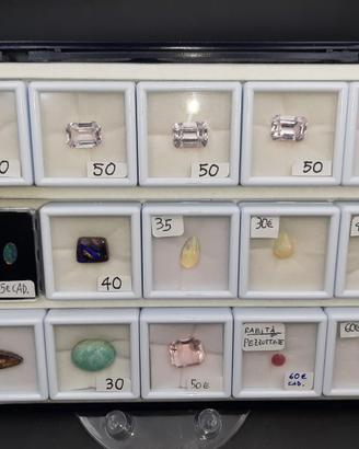 COLLEZIONE DI GEMME E PIETRE PREZIOSE NATURALI