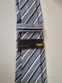 Cravatta di seta Fendi 