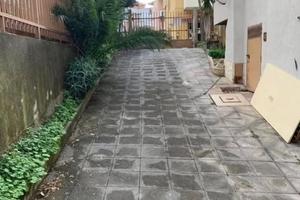Magazzino sito in zona centrale a Brolo di 260 mq