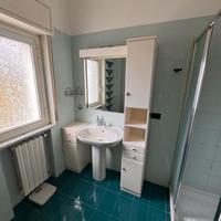 Mobile bagno con sanitari