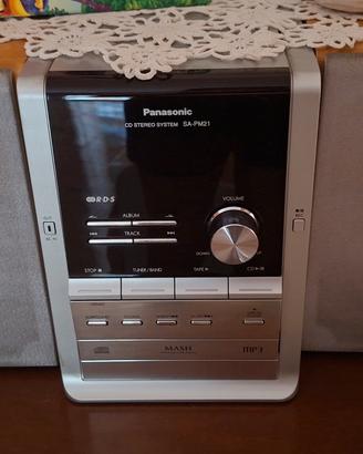 stereo con due casse