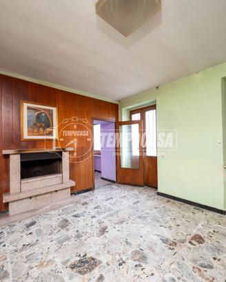 SOLUZIONE INDIPENDENTE IMMERSA NEL VERDE