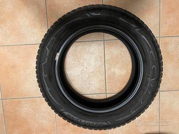 4 Gomme invernali GOODYEAR R15