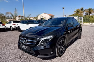 MERCEDES-BENZ GLA 200 CDI Premium AMG
