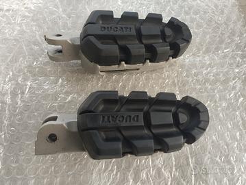 Pedane ducati performance maggiorate offroad