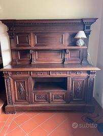 Mobile in legno atnico