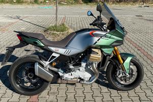 Guzzi v100 mandello S